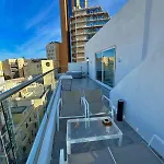 Апартаменты Paceville - Penthouse - Hot Tub & Sea View Roof
