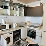 Paceville - Penthouse - Hot Tub & Sea View Roof Апартаменты *