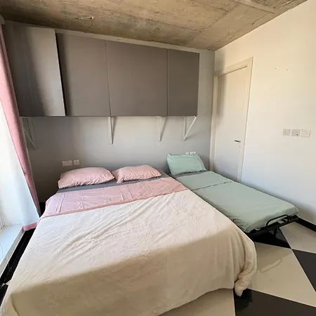 Paceville - Penthouse - Hot Tub & Sea View Roof San Giuliano