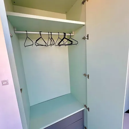 Paceville - Penthouse - Hot Tub & Sea View Roof *