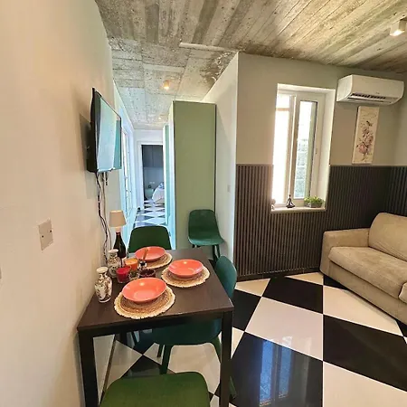 Appartement Paceville - Penthouse - Hot Tub & Sea View Roof San Ġiljan