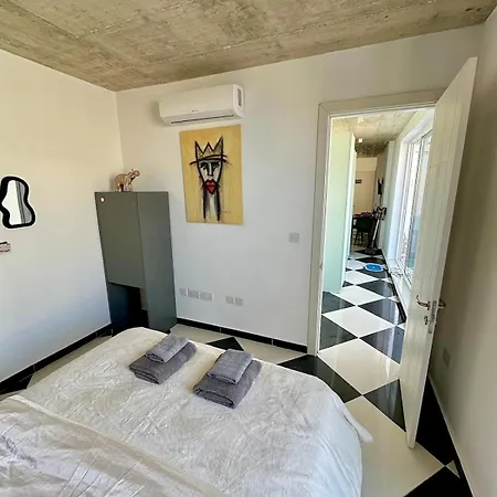 Paceville - Penthouse - Hot Tub & Sea View Roof Appartement San Ġiljan