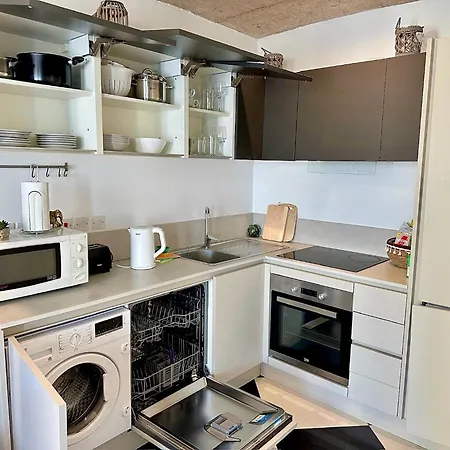 Paceville - Penthouse - Hot Tub & Sea View Roof Appartement *