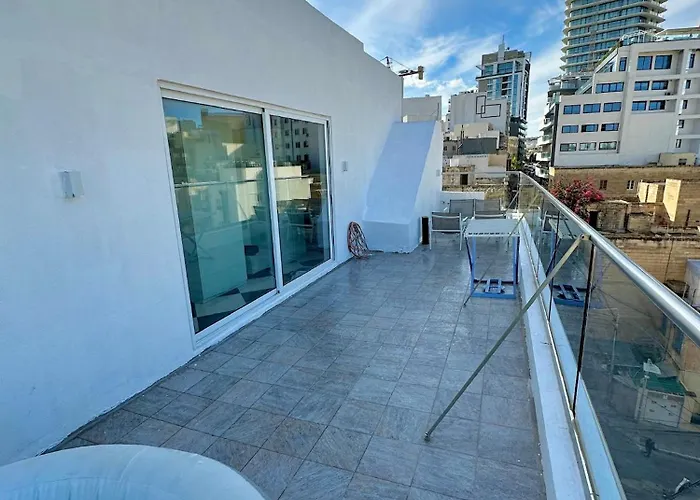 Apartamento Paceville - Penthouse - Hot Tub & Sea View Roof San Julián