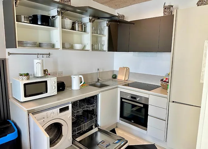 Paceville - Penthouse - Hot Tub & Sea View Roof Apartamento *